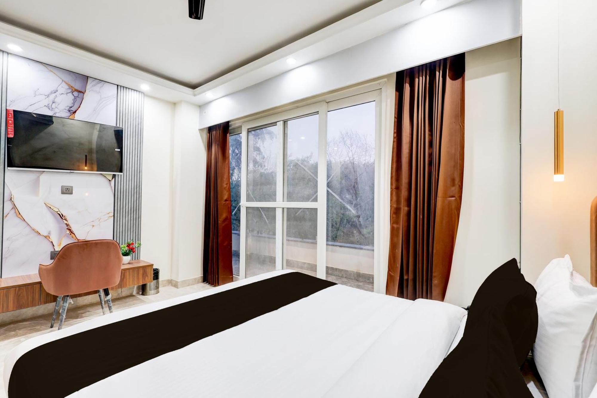 Super Hotel O Sector 43 Γκουργκάον Εξωτερικό φωτογραφία