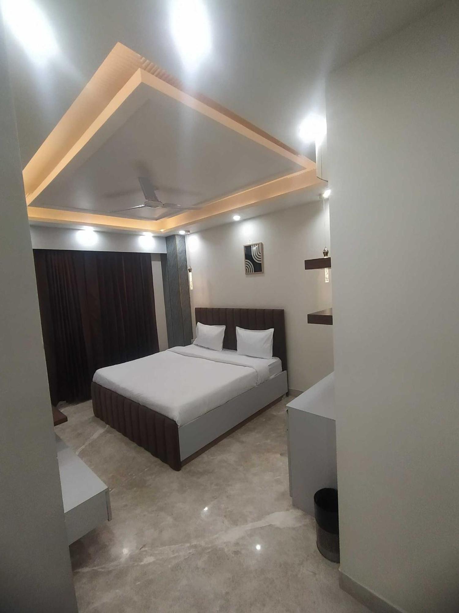 Super Hotel O Sector 43 Γκουργκάον Εξωτερικό φωτογραφία